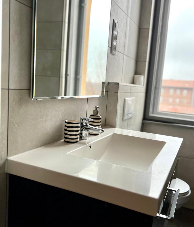 F14 Guest House By Small Home Budapest Exteriör bild