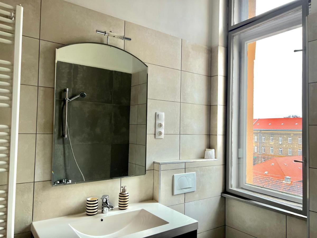 F14 Guest House By Small Home Budapest Exteriör bild